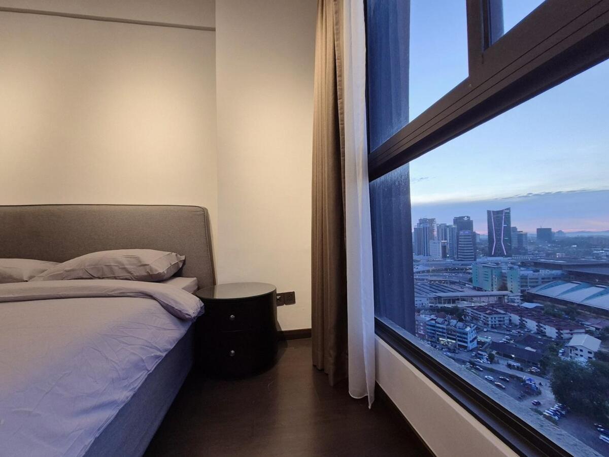 Short Walk To Custom & Sqaure 3 Brs 8 Pax Pangsapuri Johor Bahru