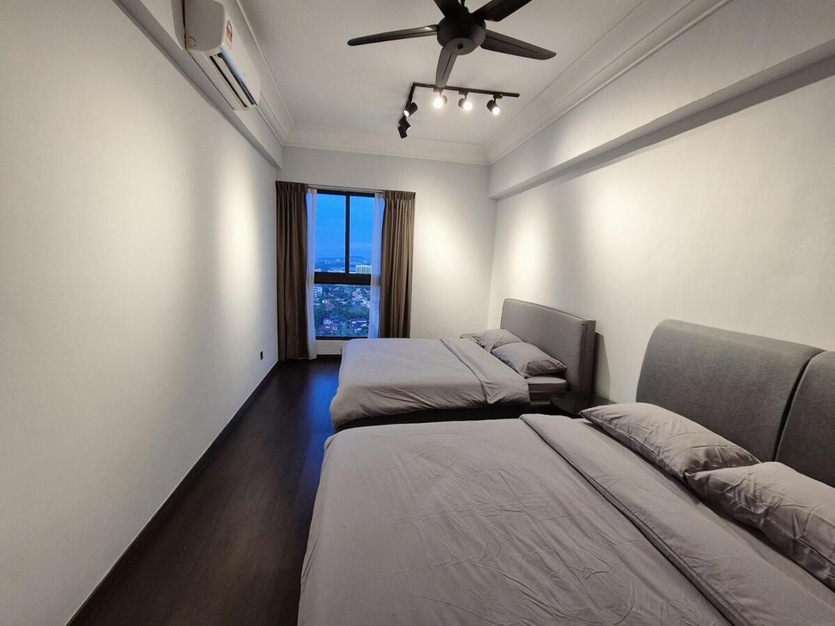 Short Walk To Custom & Sqaure 3 Brs 8 Pax Pangsapuri