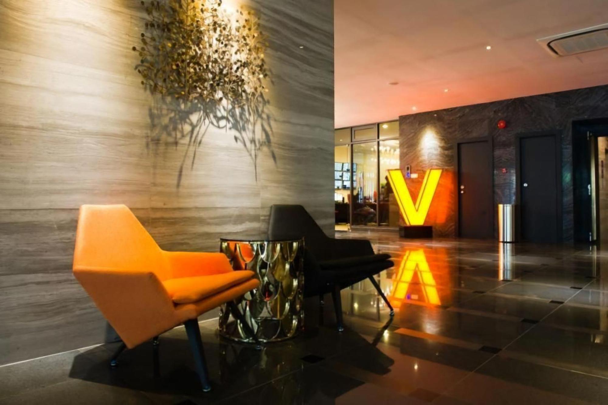 Short Walk To Custom & Sqaure 3 Brs 8 Pax Pangsapuri Johor Bahru